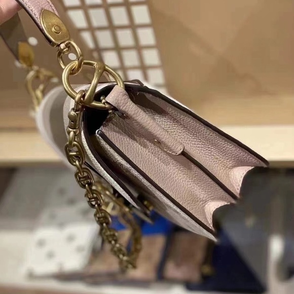 Authentic Coach beat 18 mini crossbody bag NWT - Picture 2 of 4